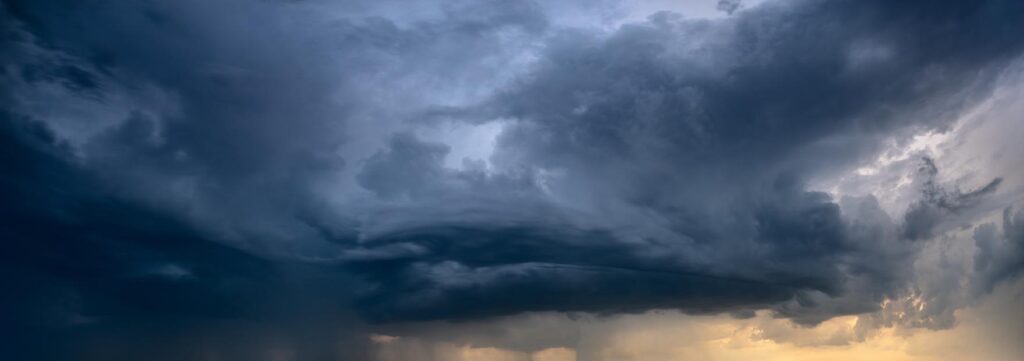 Approaching storm cloud.